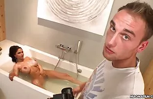 XXX 不眠病院小柄なイタリアの偽が解決を通じて性別と飲み込む 女性 の ため の エッチ な ビデオ