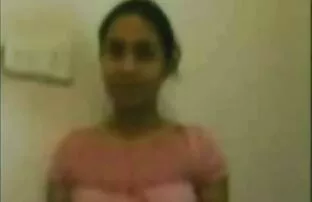 XXX 彼女はあくびをしながら古いfisting緩い膣 女性 向け の 無料 av